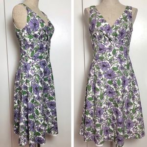 Ann Taylor LOFT floral dress Size: 10